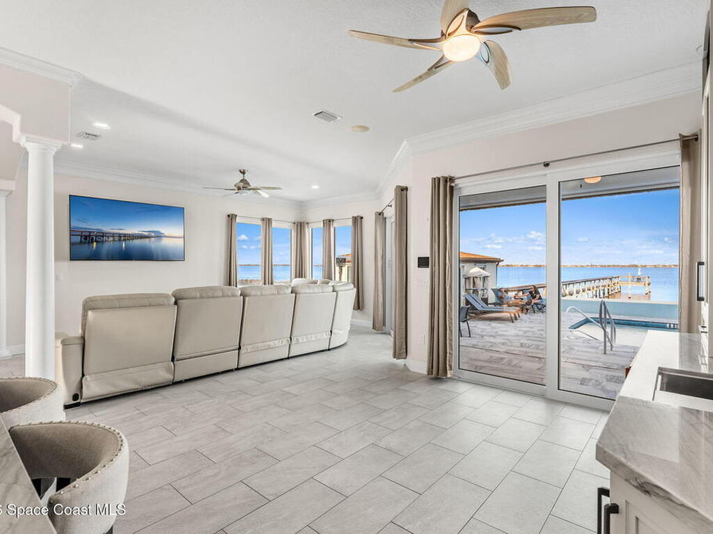 2189 Pineapple Avenue, Melbourne, FL 32935