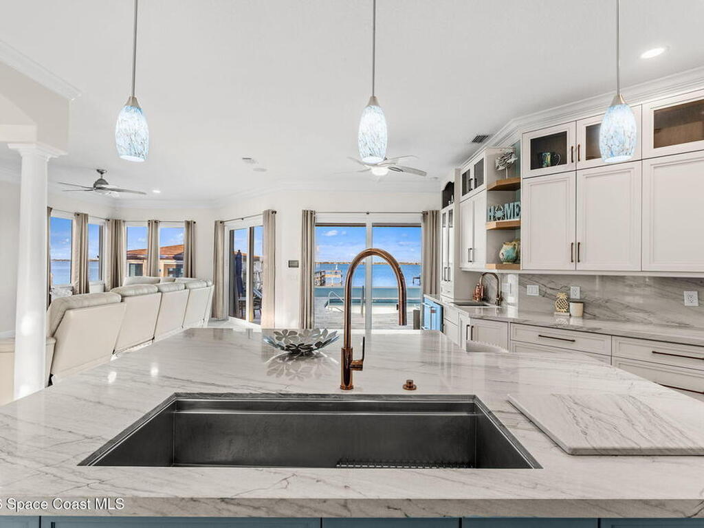 2189 Pineapple Avenue, Melbourne, FL 32935