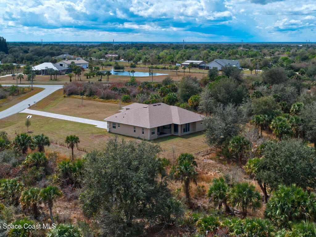 332 Pinto Lane, Palm Bay, FL 32909