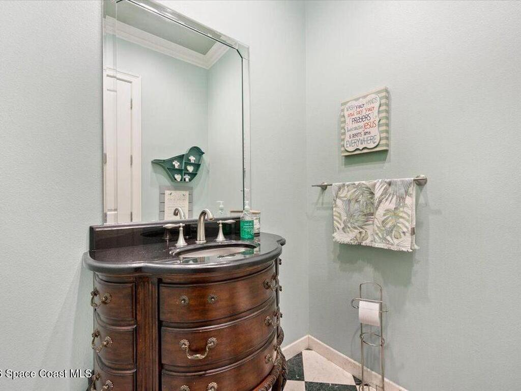 2555 S Tropical Trail, Merritt Island, FL 32952