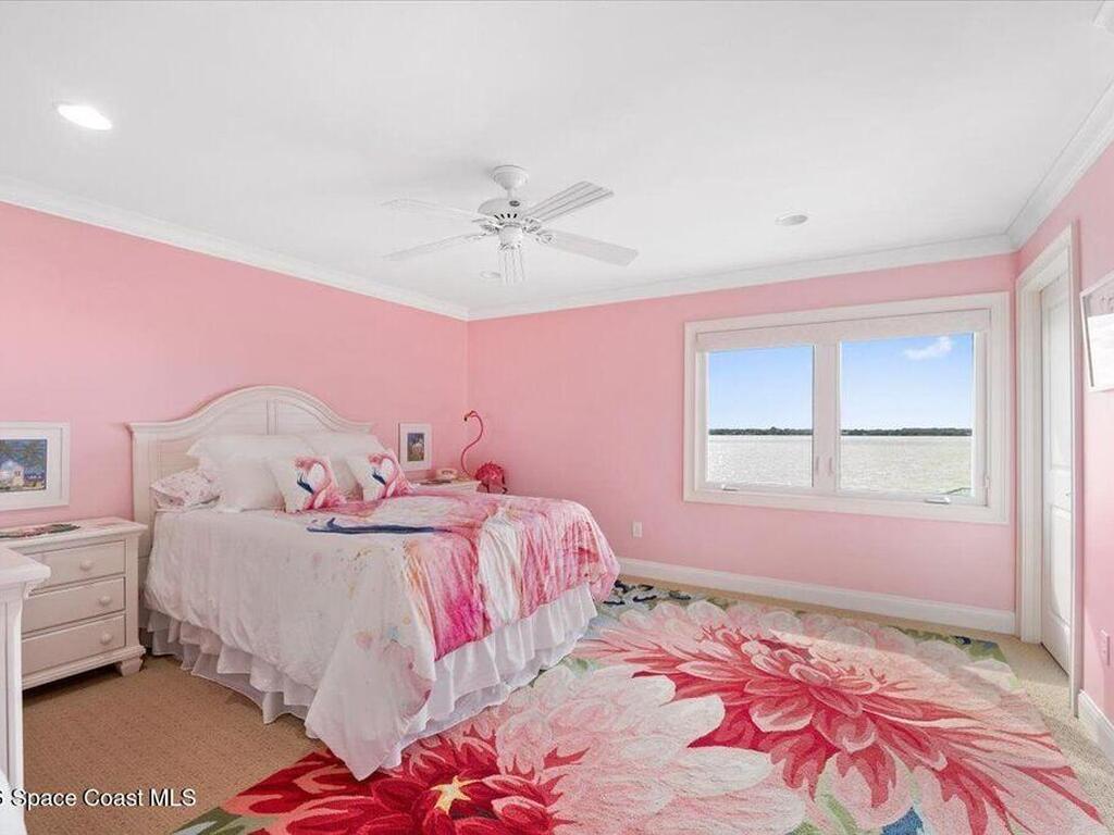 2555 S Tropical Trail, Merritt Island, FL 32952