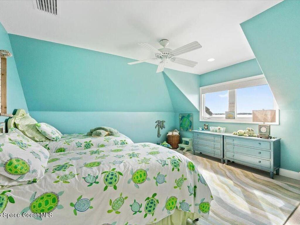 2555 S Tropical Trail, Merritt Island, FL 32952