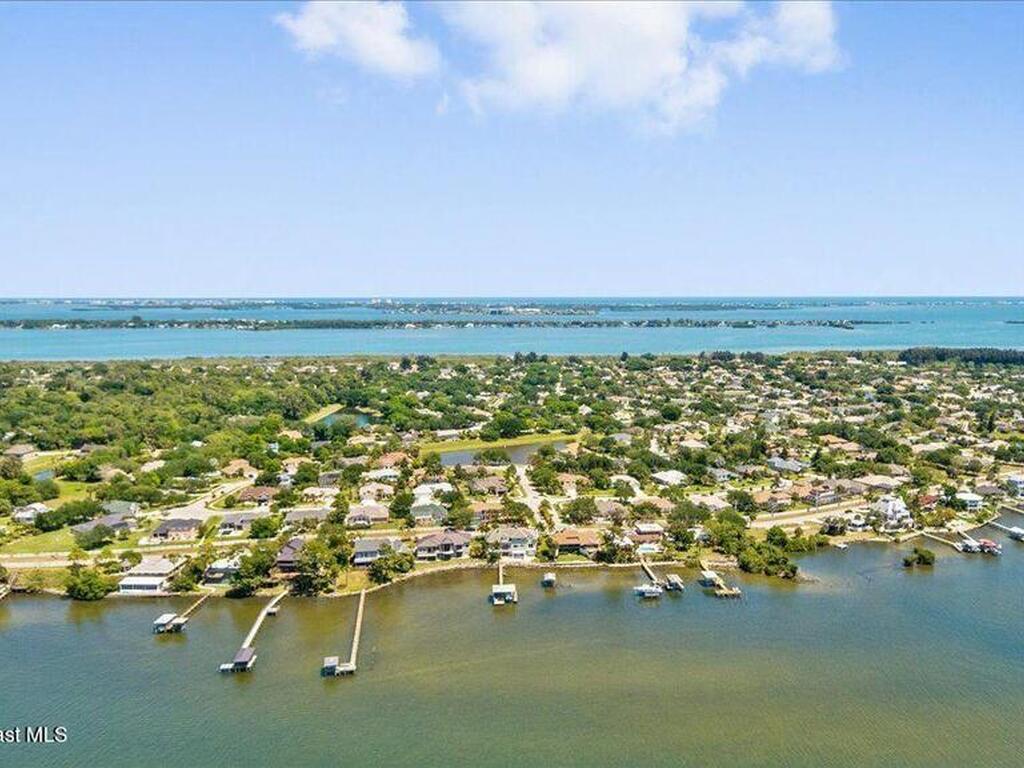 2555 S Tropical Trail, Merritt Island, FL 32952