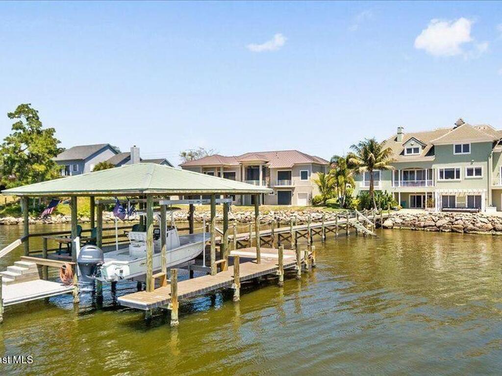 2555 S Tropical Trail, Merritt Island, FL 32952