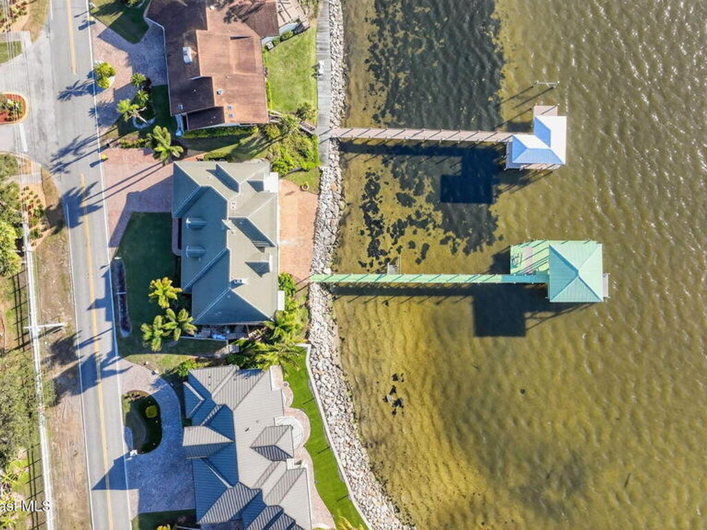 2555 S Tropical Trail, Merritt Island, FL 32952