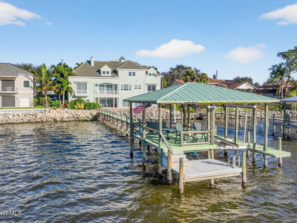 2555 S Tropical Trail, Merritt Island, FL 32952