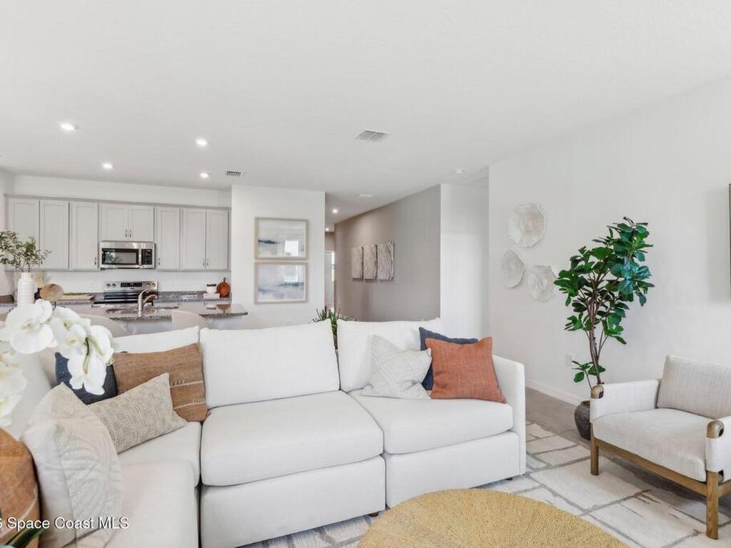 1035 Connolly Lane, Palm Bay, FL 32905