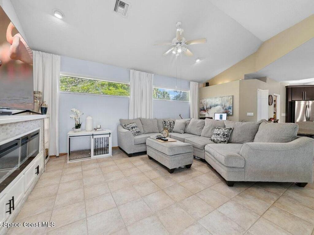 4805 Sweet Gum Place, Melbourne, FL 32904