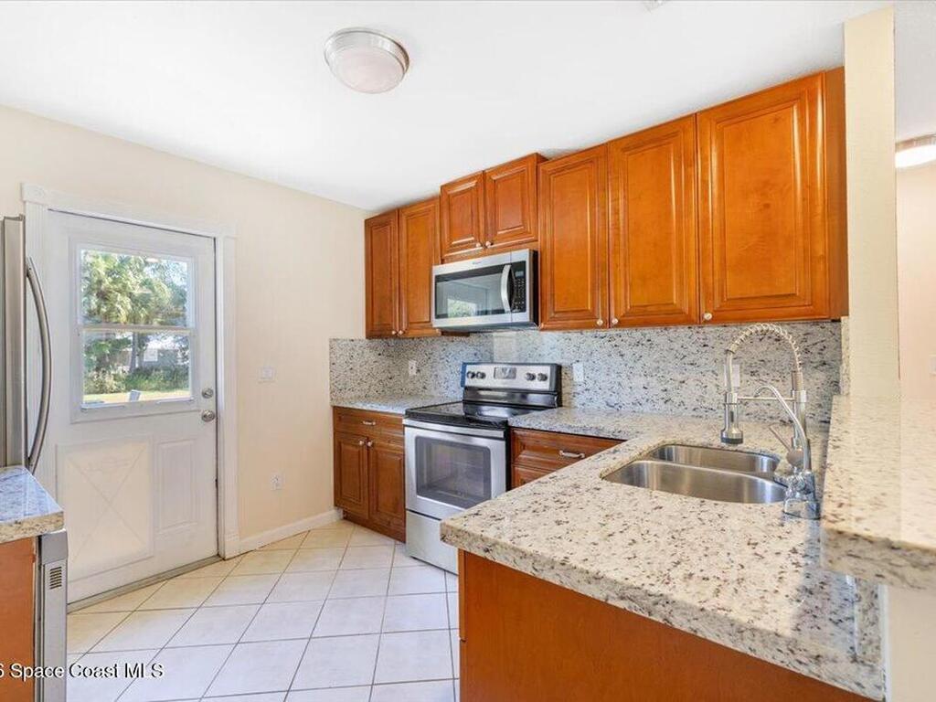 946 35th Avenue, Vero Beach, FL 32960