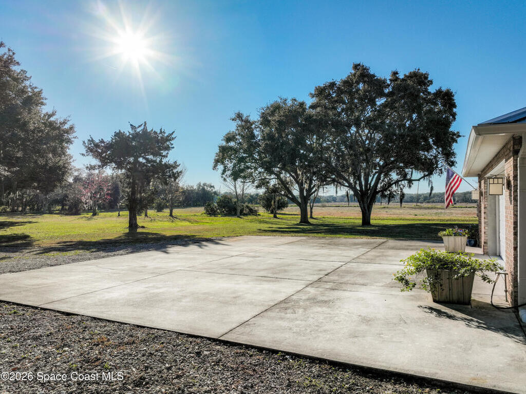 2940 Flounder Creek Road, Mims, FL 32754