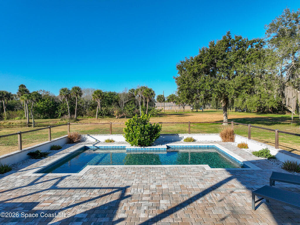 2940 Flounder Creek Road, Mims, FL 32754