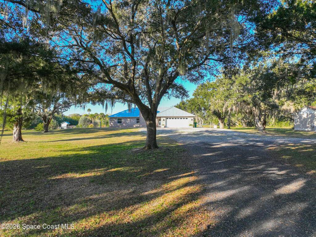 2940 Flounder Creek Road, Mims, FL 32754