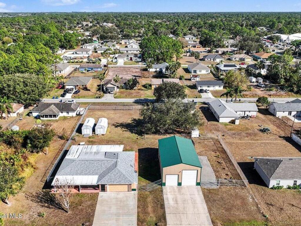 457 Wildwood Avenue, Palm Bay, FL 32908