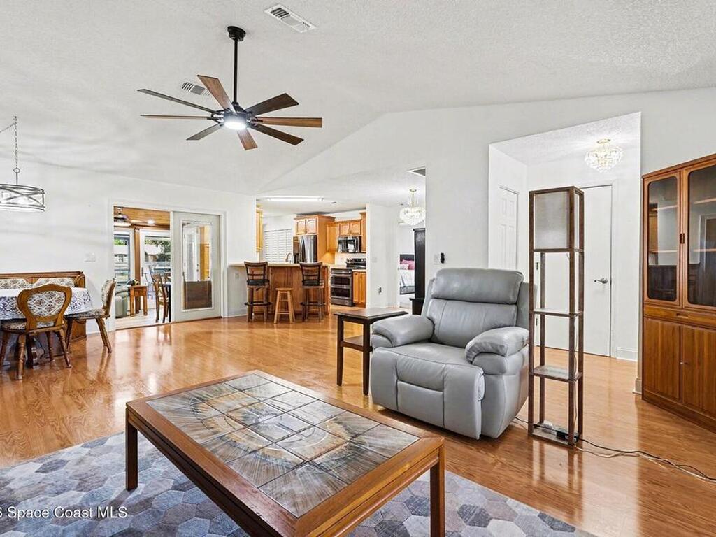 457 Wildwood Avenue, Palm Bay, FL 32908