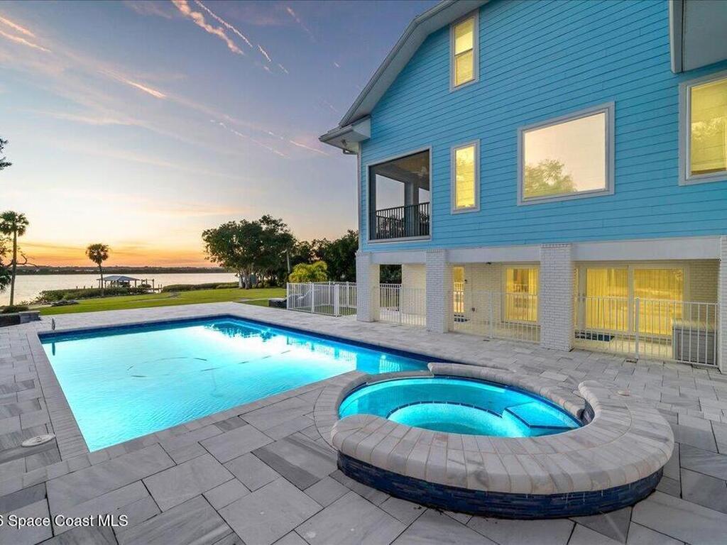 4737 S Tropical Trail, Merritt Island, FL 32952