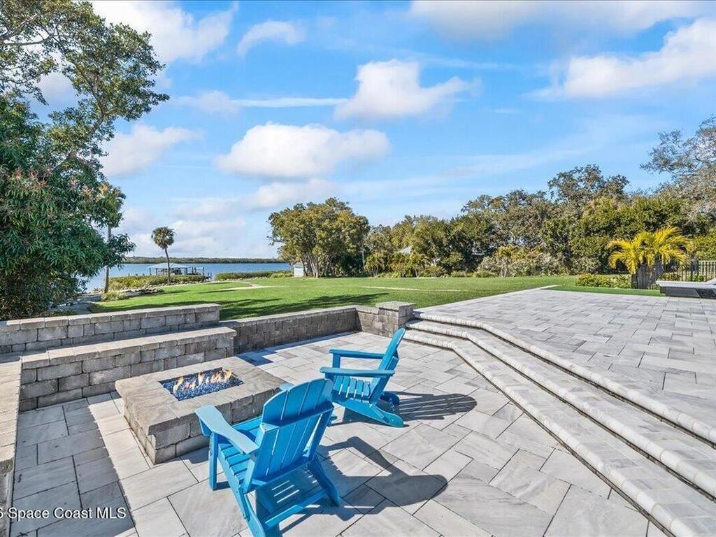 4737 S Tropical Trail, Merritt Island, FL 32952