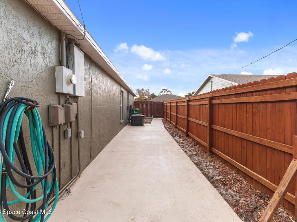 6815 Bryant Road, Cocoa, FL 32927