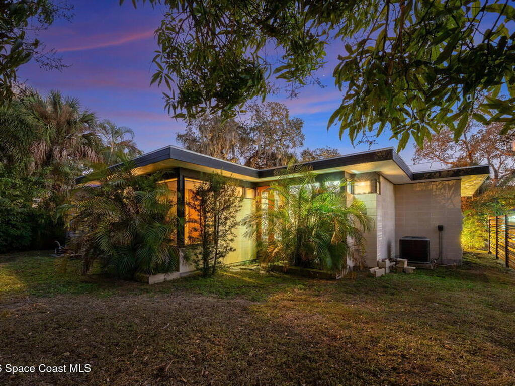 548 Old Oak Street, Melbourne, FL 32904