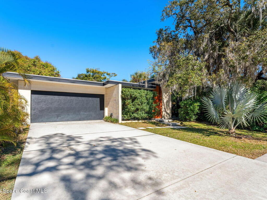 548 Old Oak Street, Melbourne, FL 32904