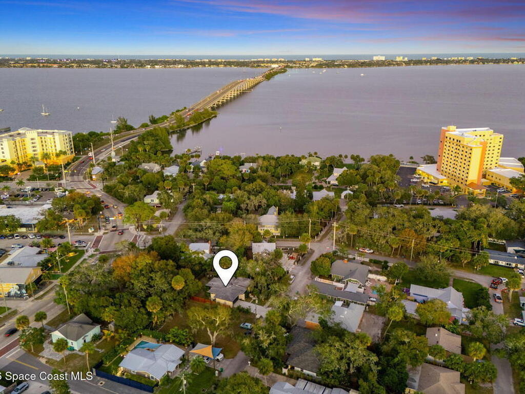 548 Old Oak Street, Melbourne, FL 32904