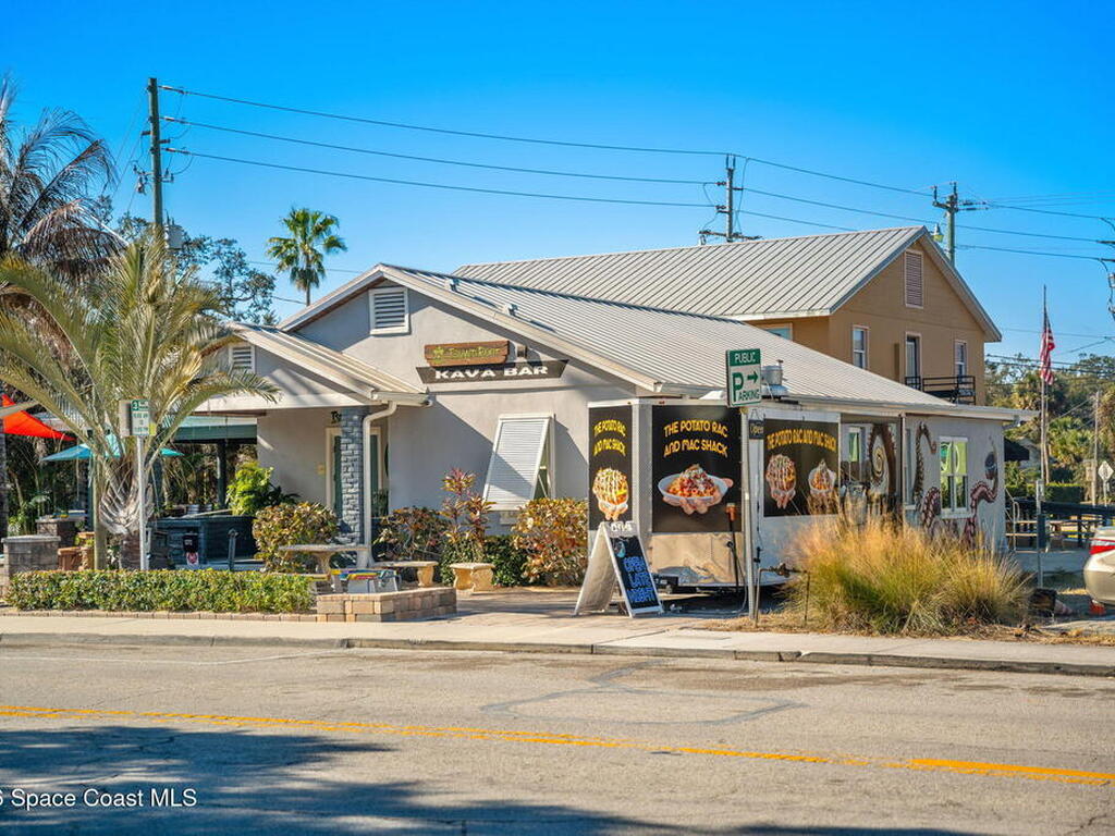 548 Old Oak Street, Melbourne, FL 32904