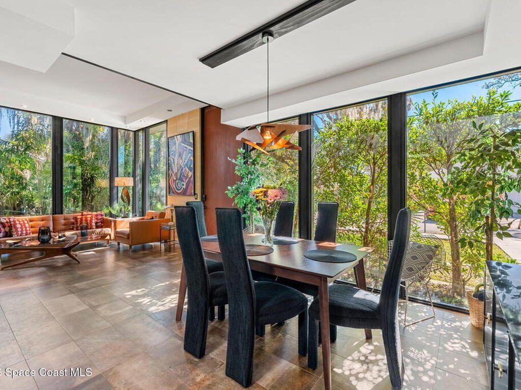 548 Old Oak Street, Melbourne, FL 32904