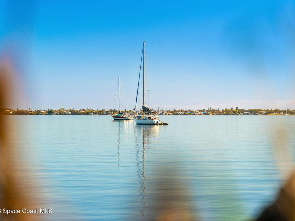 548 Old Oak Street, Melbourne, FL 32904