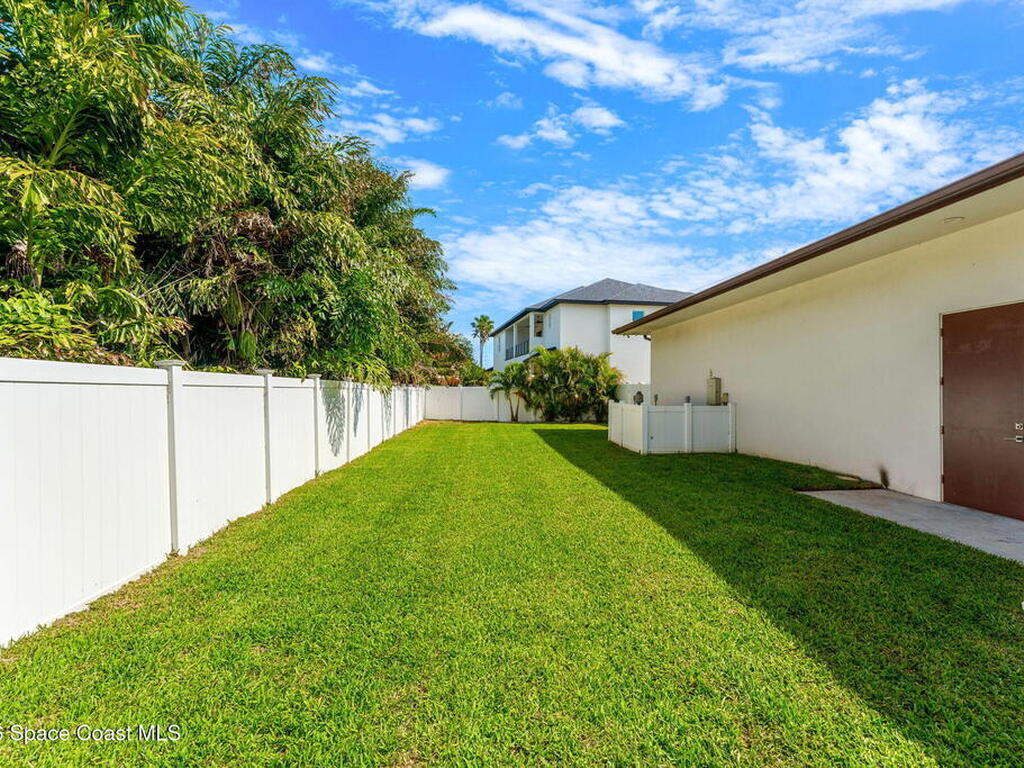 2355 N Riverside Drive, Indialantic, FL 32903