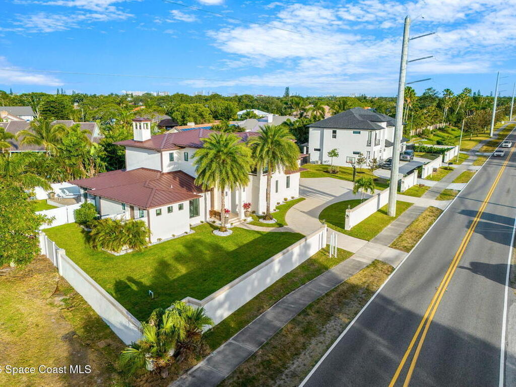 2355 N Riverside Drive, Indialantic, FL 32903