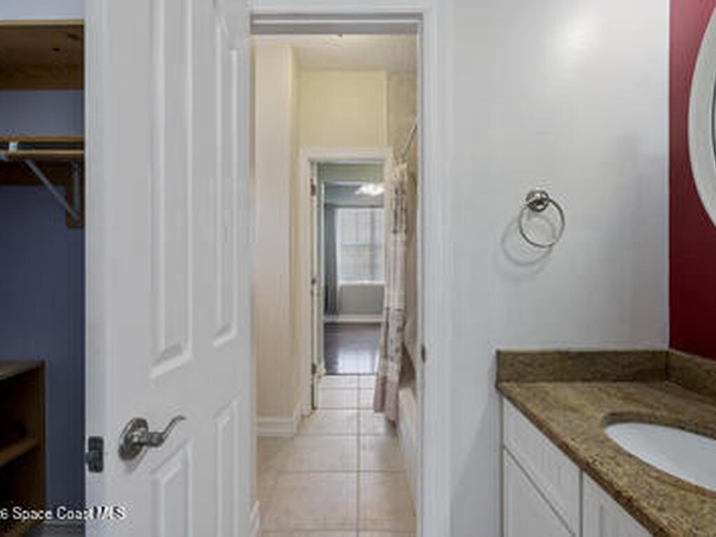 2205 Arnold Lane, Malabar, FL 32950