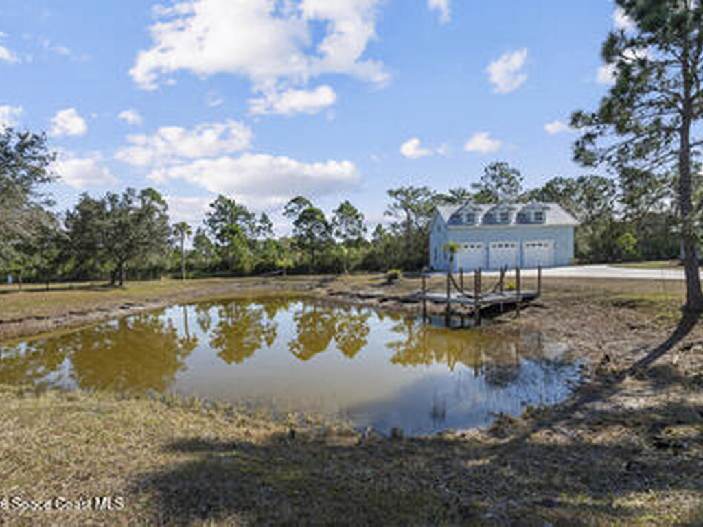 2205 Arnold Lane, Malabar, FL 32950