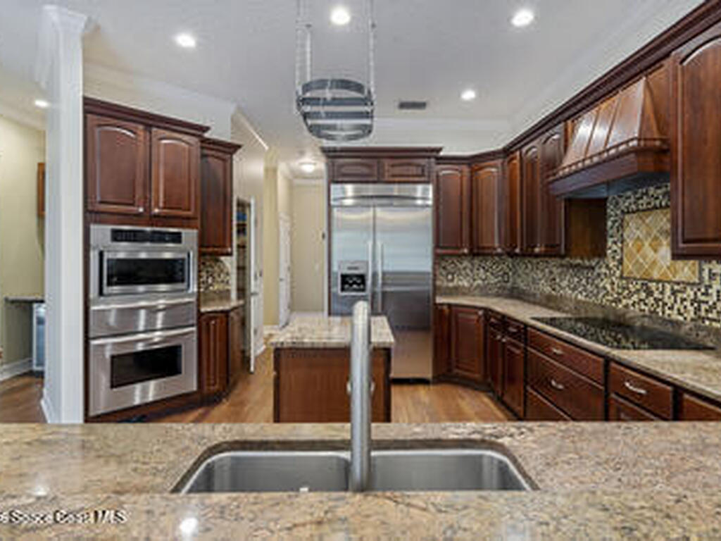 2205 Arnold Lane, Malabar, FL 32950