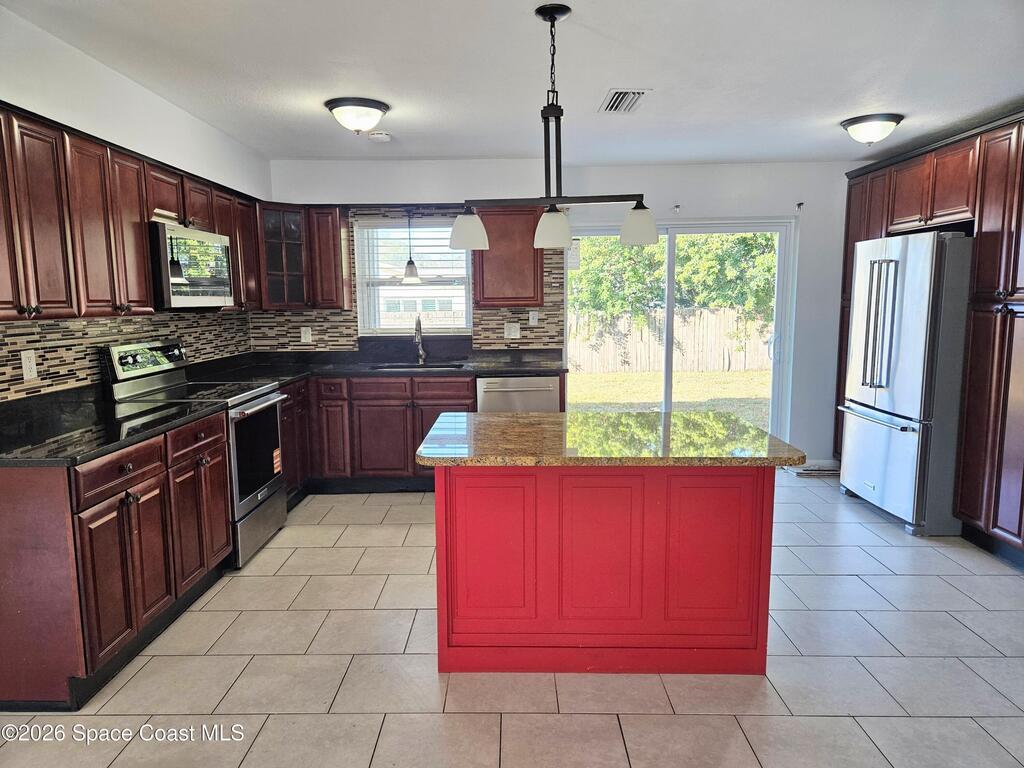435 S Courtenay Parkway, Merritt Island, FL 32952
