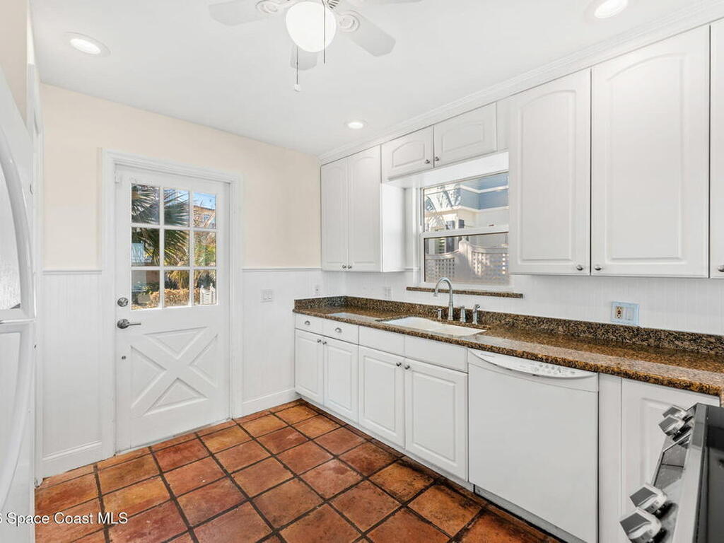 9556 Doubloon Drive, Vero Beach, FL 32963