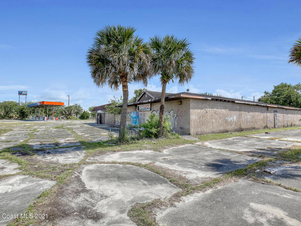 8251 Windover Way, Titusville, FL 32780