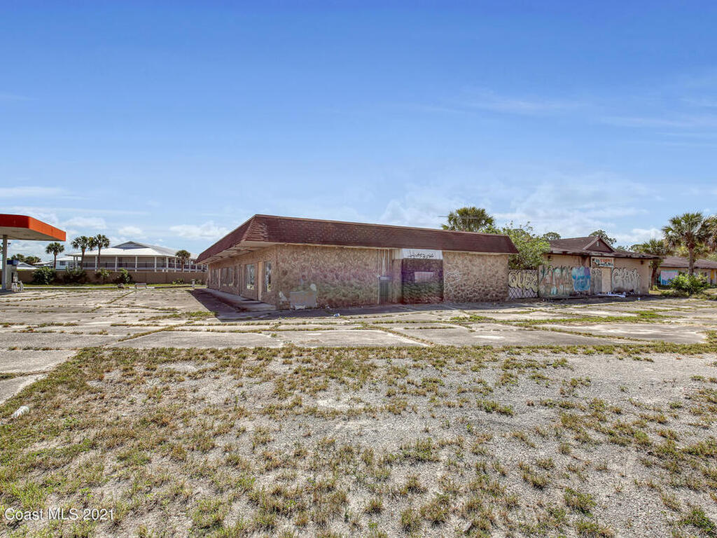 8251 Windover Way, Titusville, FL 32780