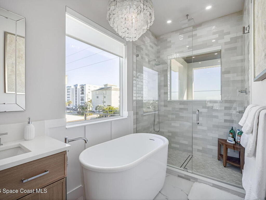 2050 S Atlantic Avenue, Cocoa Beach, FL 32931