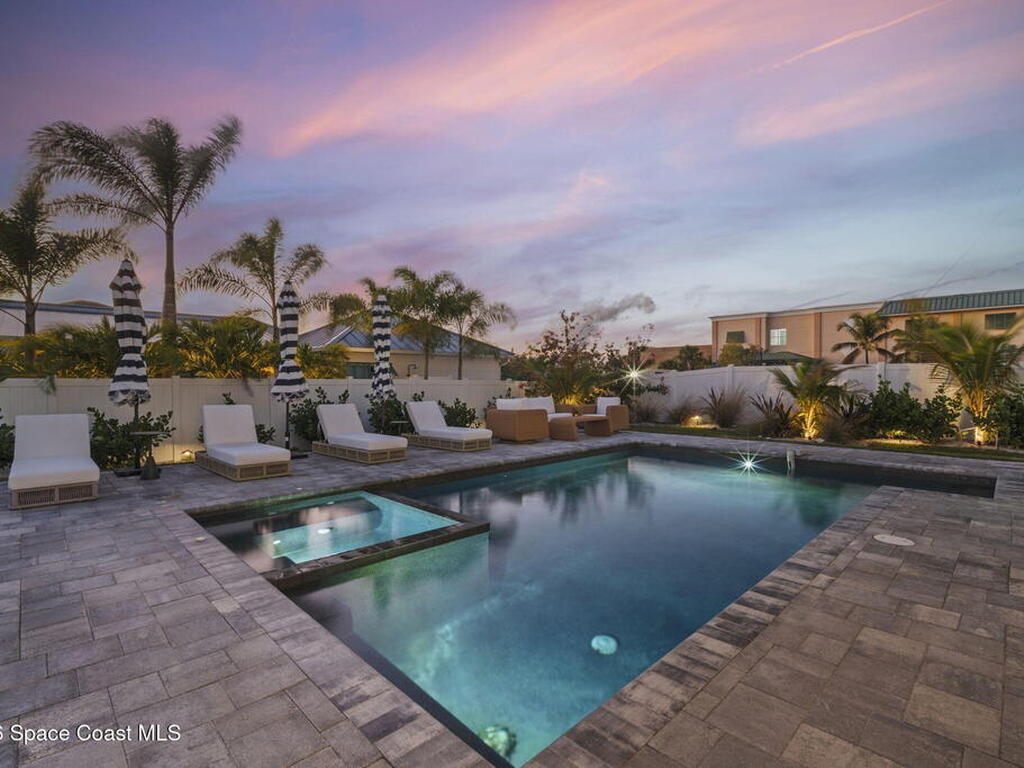 2050 S Atlantic Avenue, Cocoa Beach, FL 32931