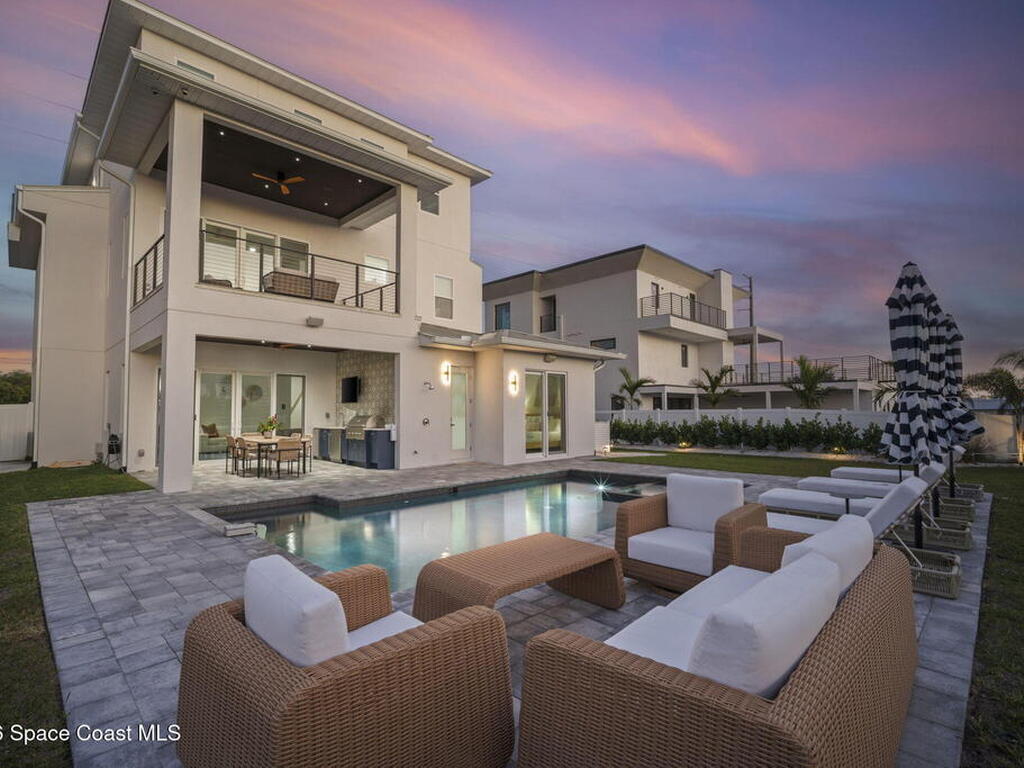 2050 S Atlantic Avenue, Cocoa Beach, FL 32931