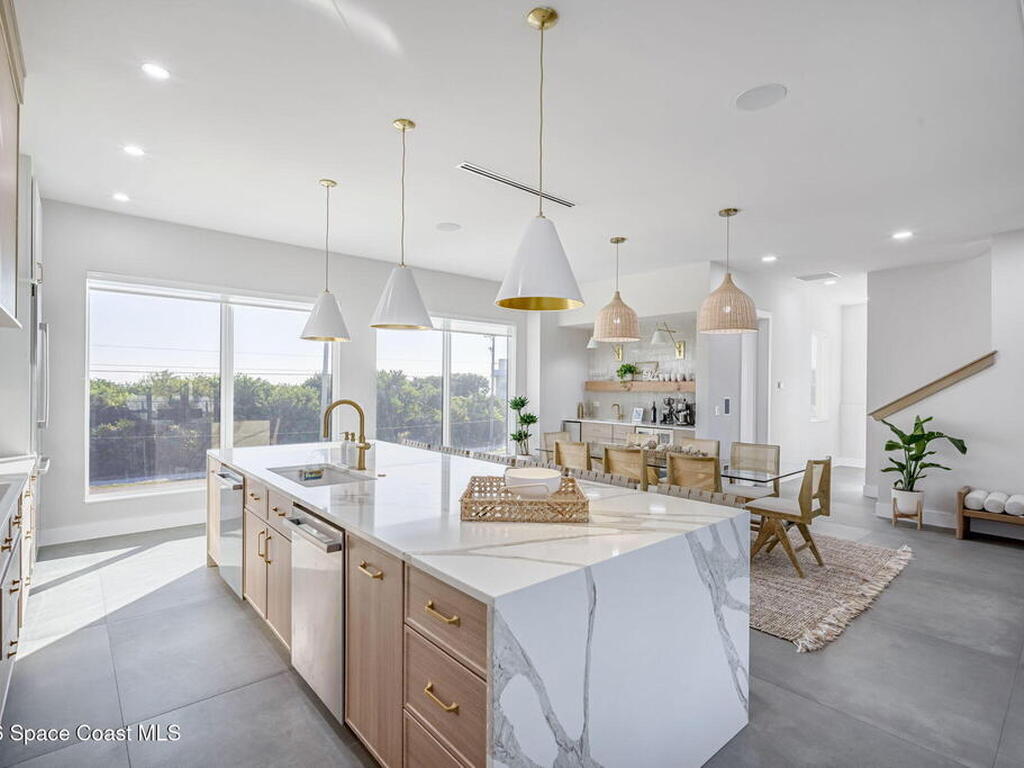 2050 S Atlantic Avenue, Cocoa Beach, FL 32931