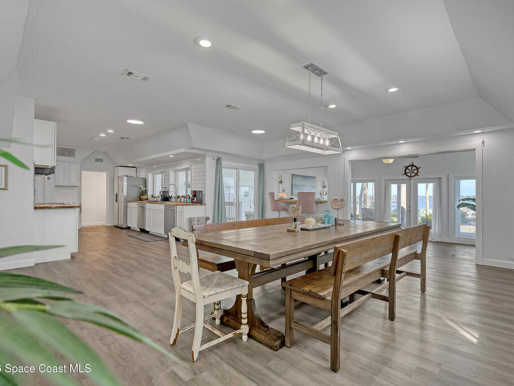 2179 Pineapple Avenue, Melbourne, FL 32935