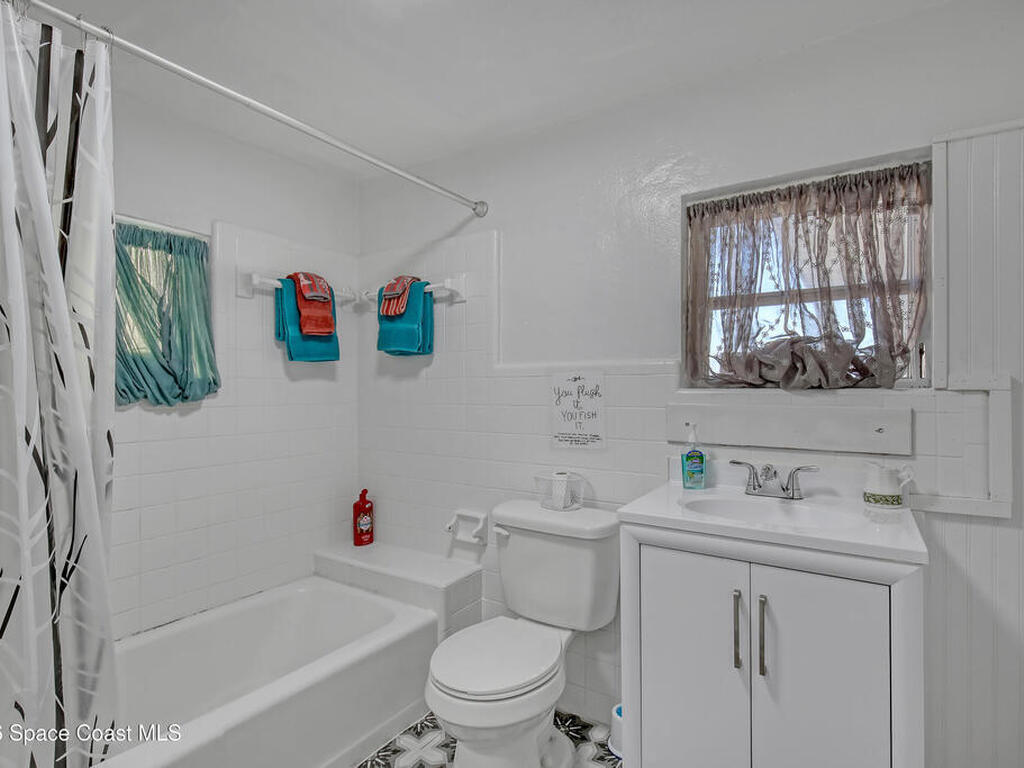 2179 Pineapple Avenue, Melbourne, FL 32935