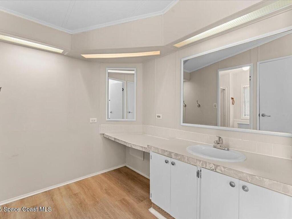 8865 Central Avenue, Micco, FL 32976