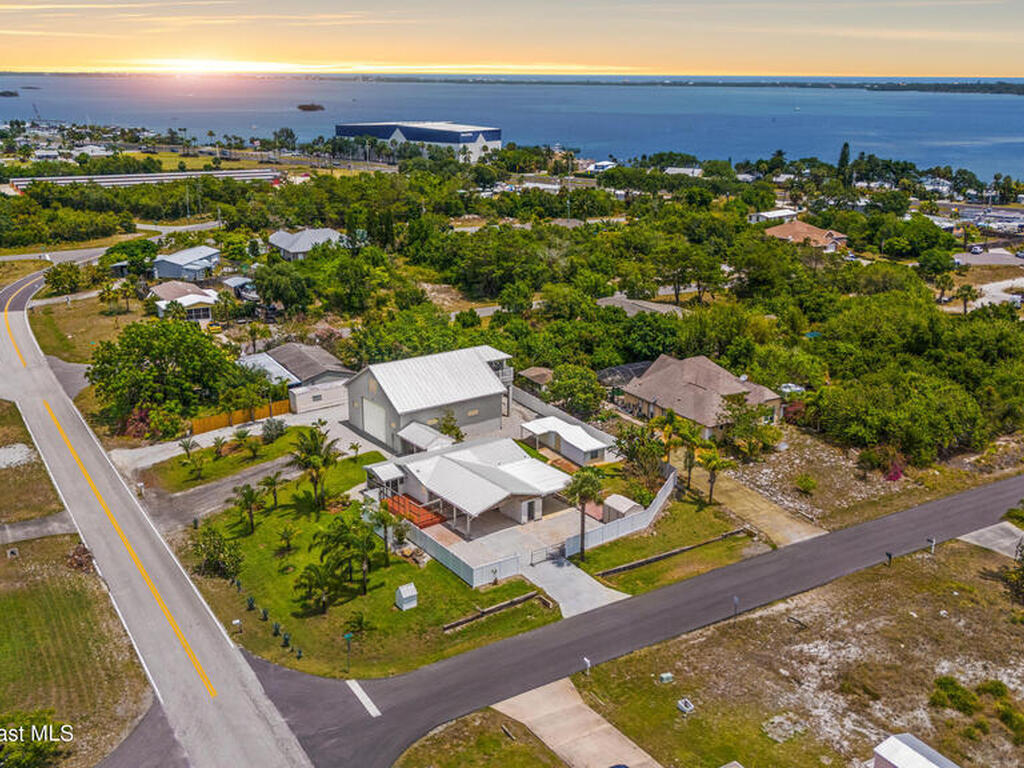 8865 Central Avenue, Micco, FL 32976