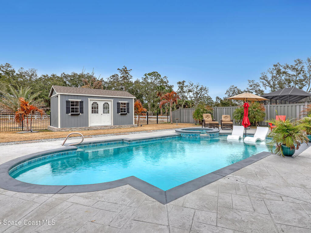 1837 Market Circle, Palm Bay, FL 32905