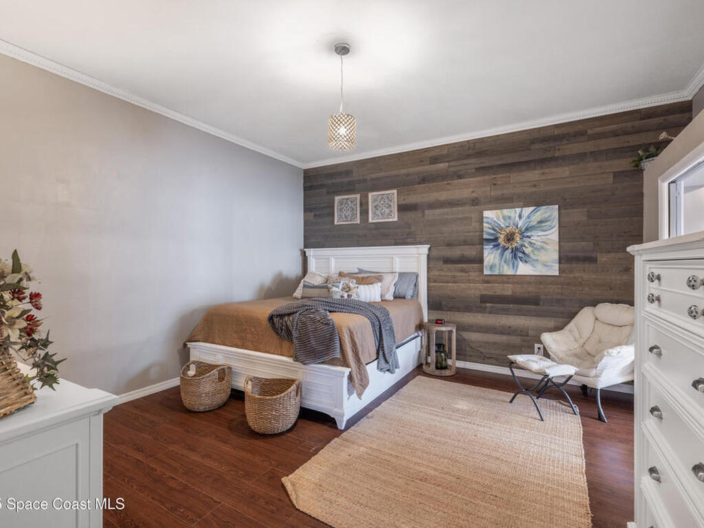 663 Sheridan Woods Drive, Melbourne, FL 32904