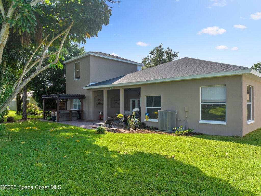 663 Sheridan Woods Drive, Melbourne, FL 32904