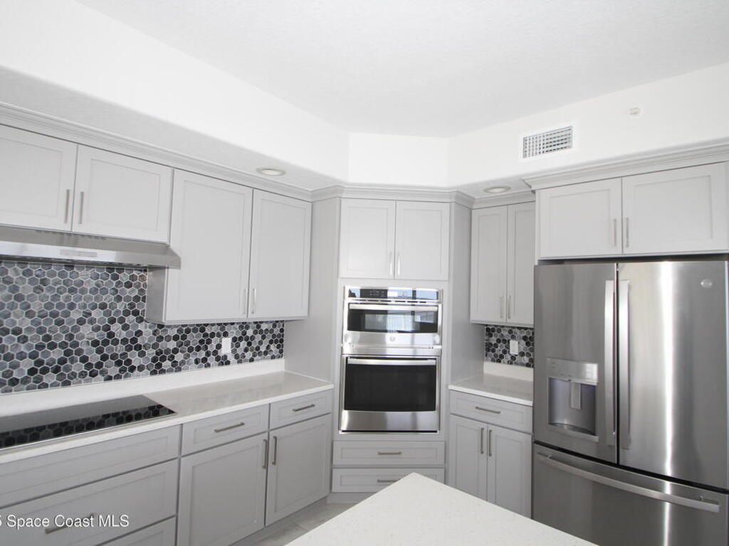 1465 S Harbor City Boulevard, Melbourne, FL 32901