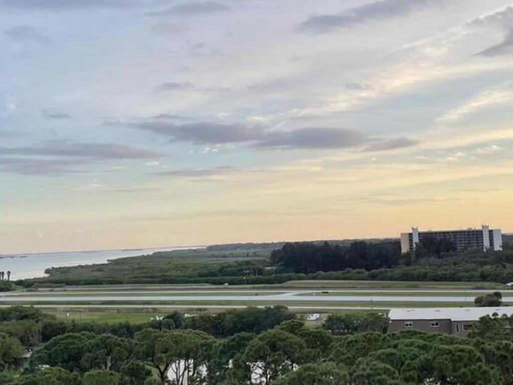 735 Pilot Lane, Merritt Island, FL 32953