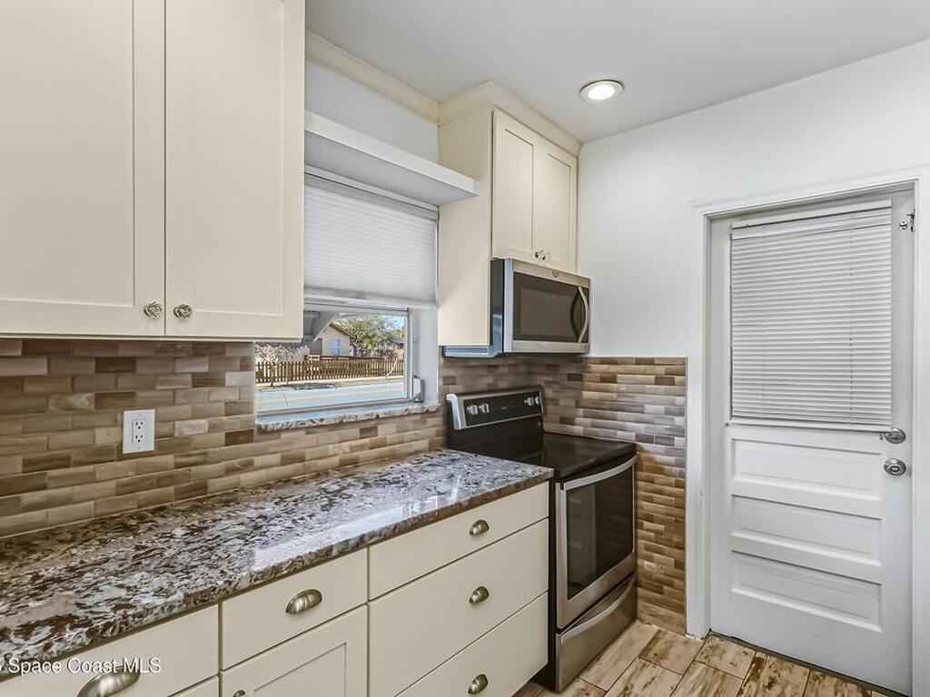 1811 Hickory Street, Melbourne, FL 32901